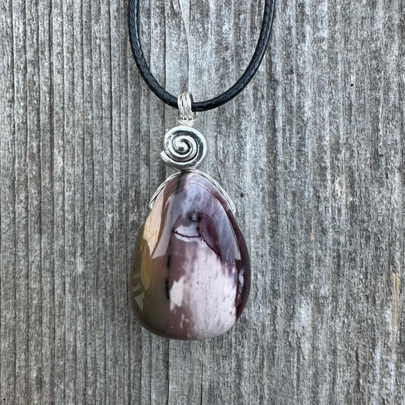 Mookaite Jasper Necklace - Protection and Balance - Picture 1 of 6